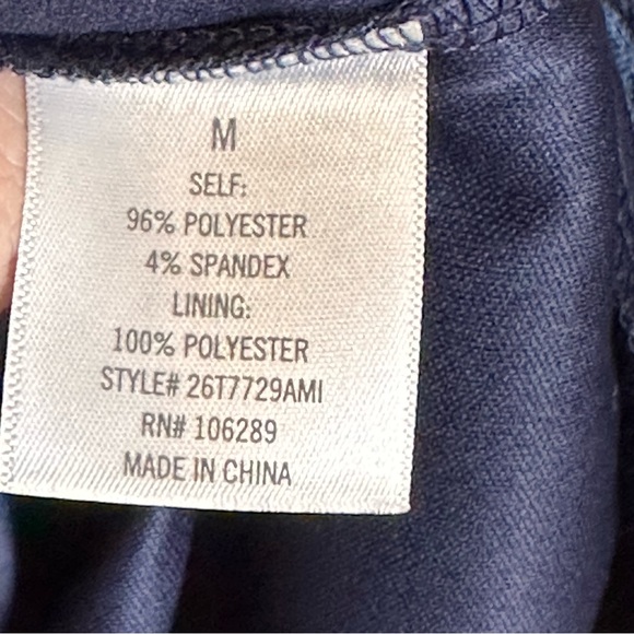 NWT Miami Francesca's Blue Floral V Neck Open Back Short Sleeve Romper Medium - Picture 8 of 10